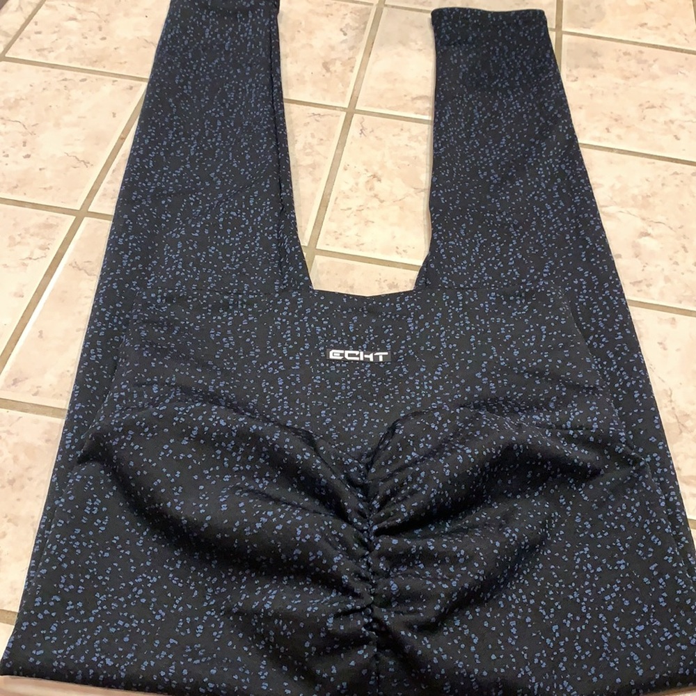 ECHT butt scrunch Leggings